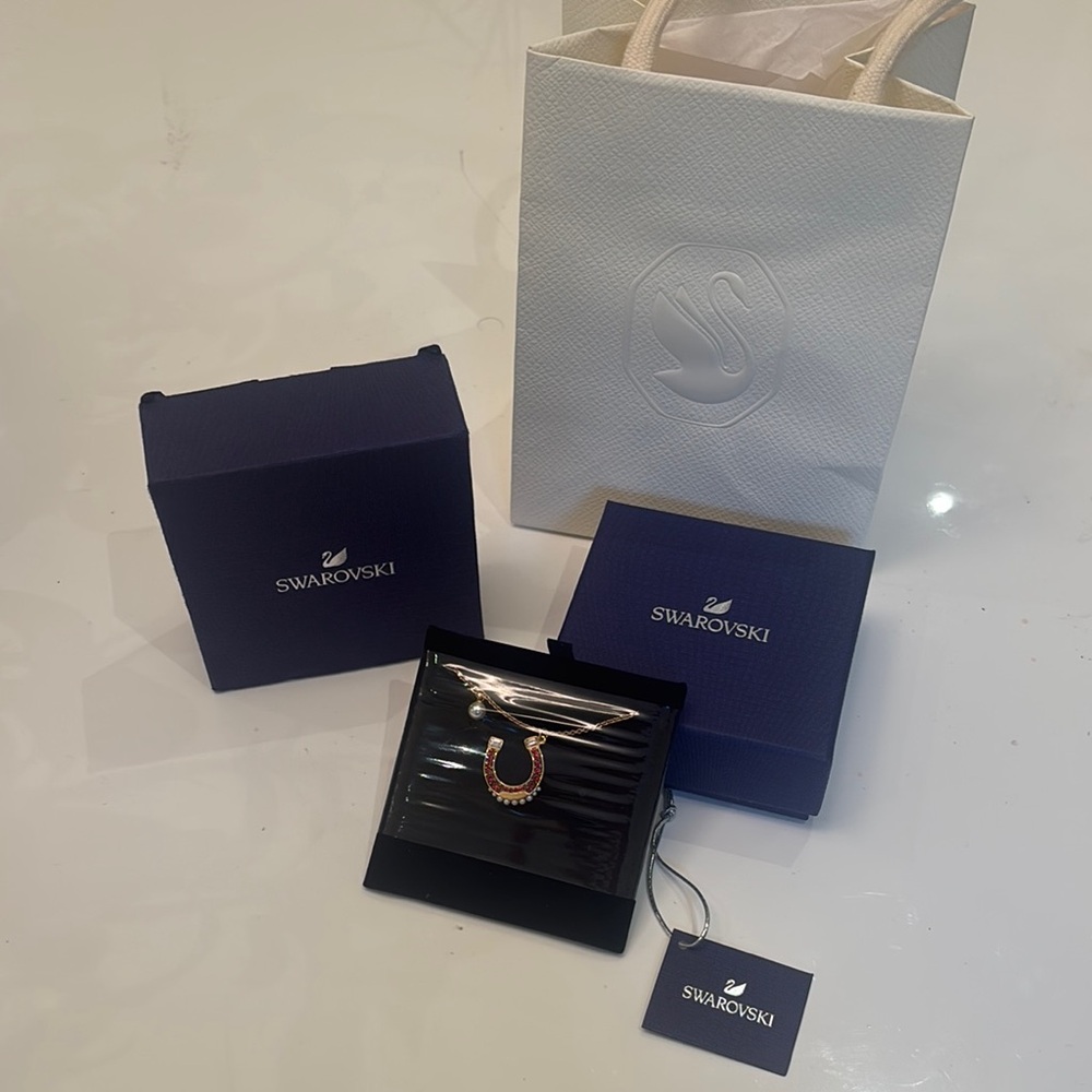Brand New Swarovski Rose Gold Pendant Necklace